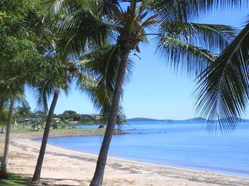 Airlie Waterfront Bed & Breakfast Airlie Beach Exterior photo